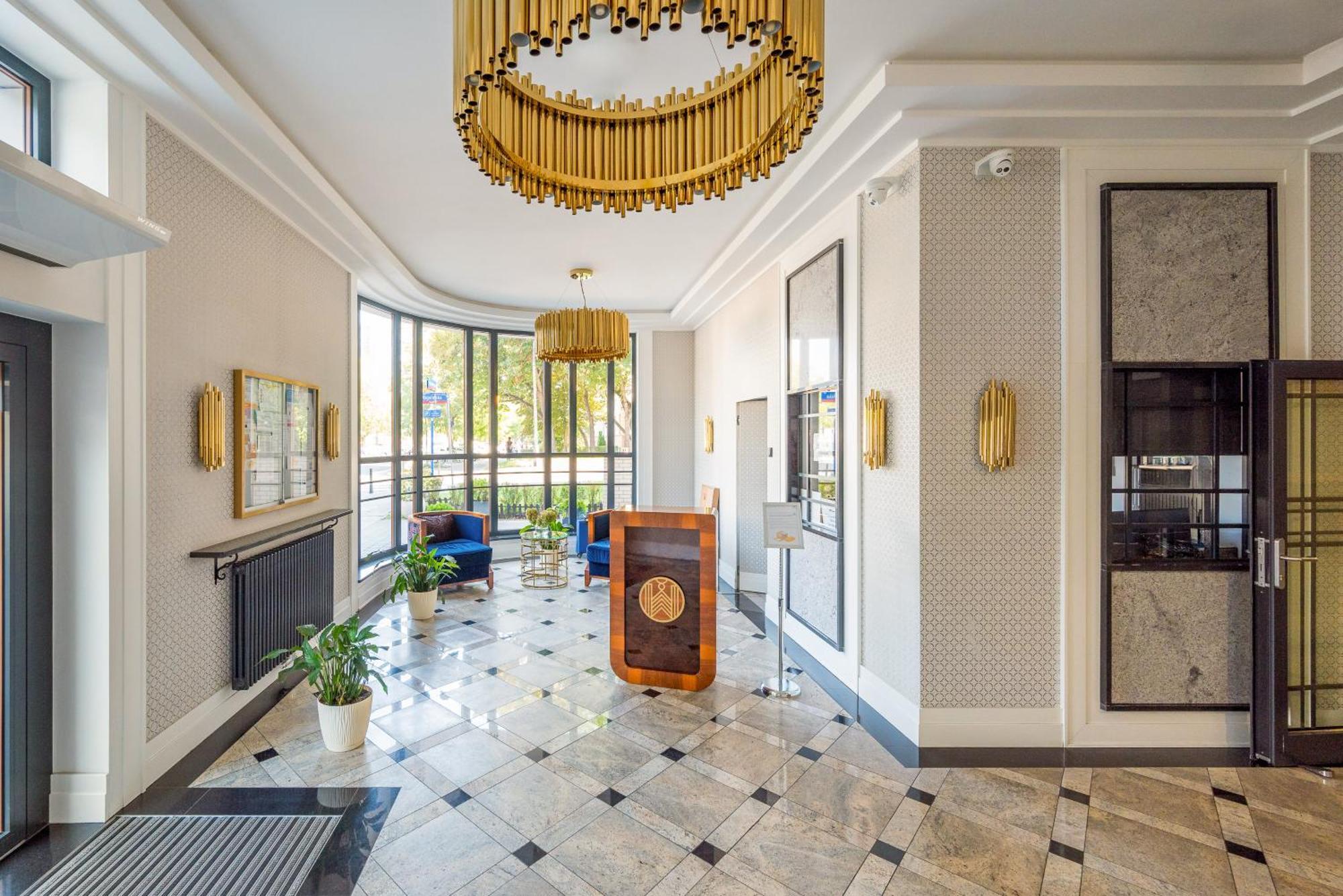 Luxury 2-Bedroom Penthouse Warsaw Skyline 15M Terrace, Garage, Gym, Rooftop & Only 500 M To Metro Exterior foto