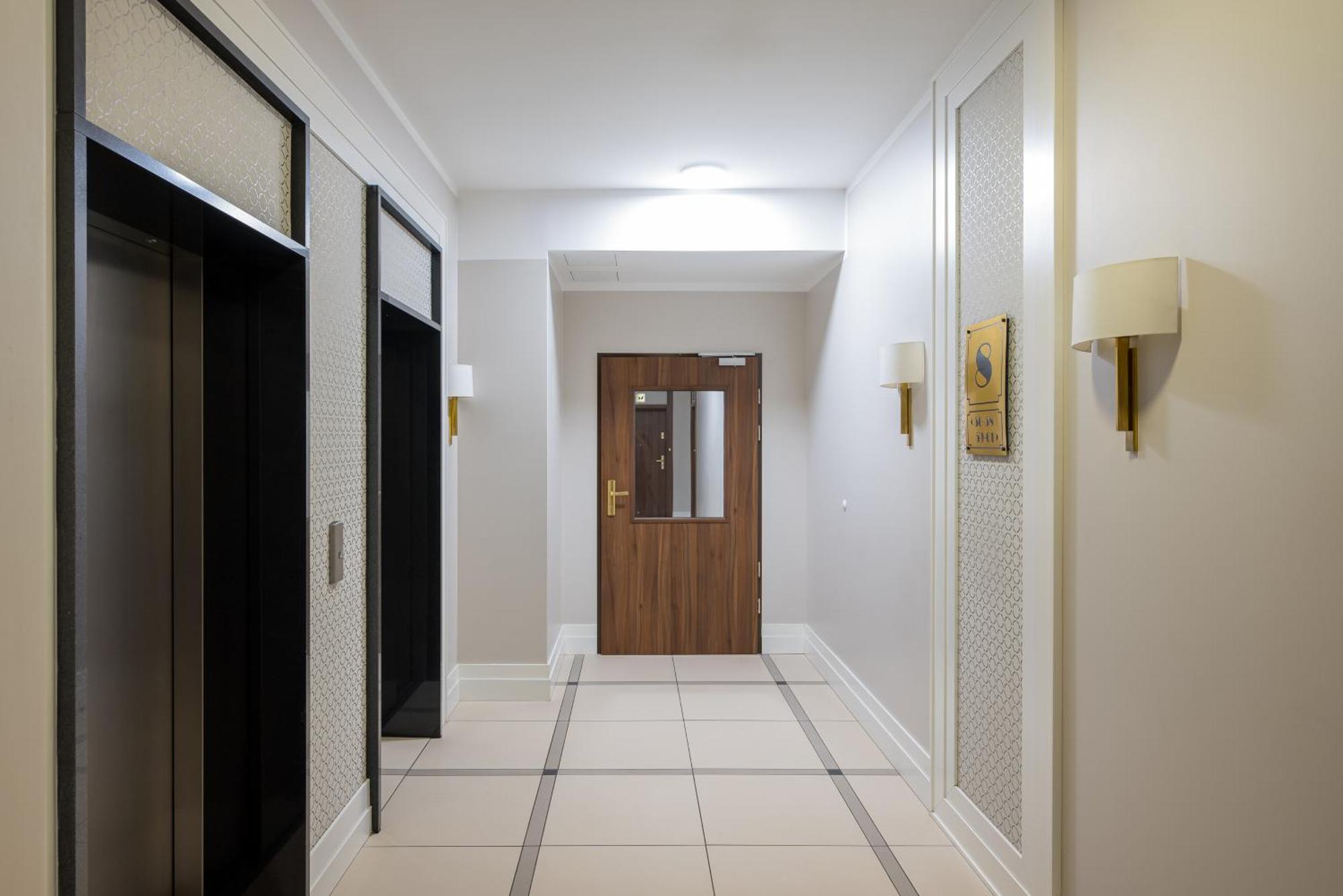 Luxury 2-Bedroom Penthouse Warsaw Skyline 15M Terrace, Garage, Gym, Rooftop & Only 500 M To Metro Exterior foto